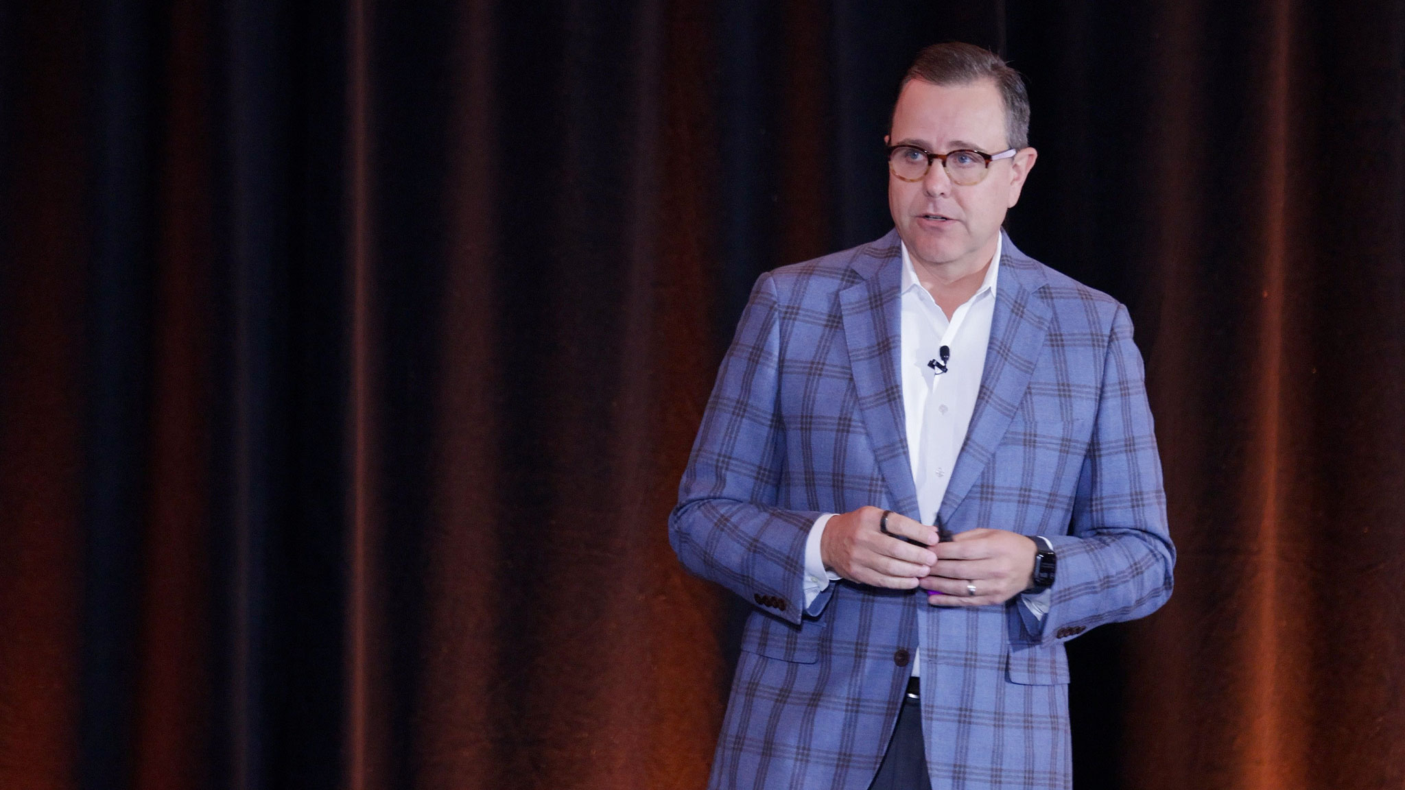 Tom Williams speaking at BNSF Ag & Energy Summit at Ritz-Carlton Las Colinas